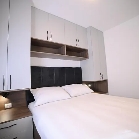 Apartment A&s